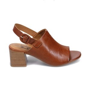 Beautiful sling back